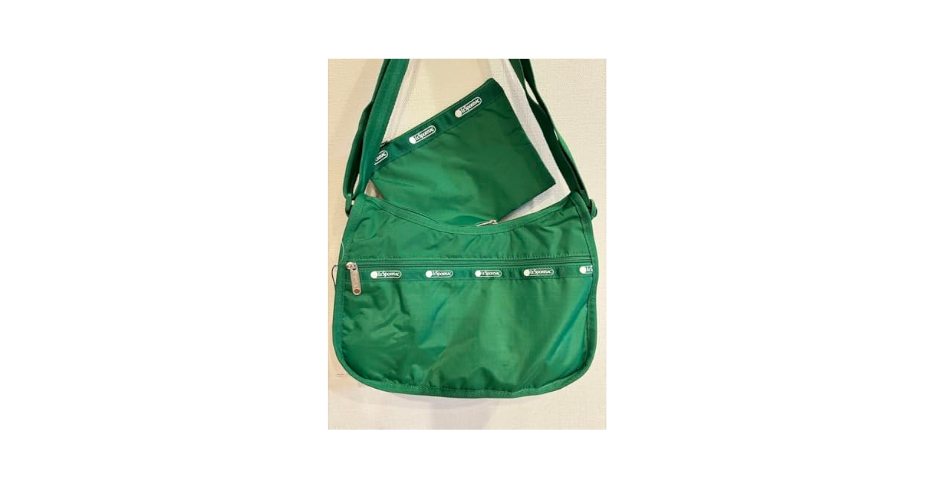 新品　LeSportsac レスポートサック　ショルダーバッグ　　緑　ポーチ付 Amazon.co.jp: レスポートサック ショルダーバッグ （約）24×32